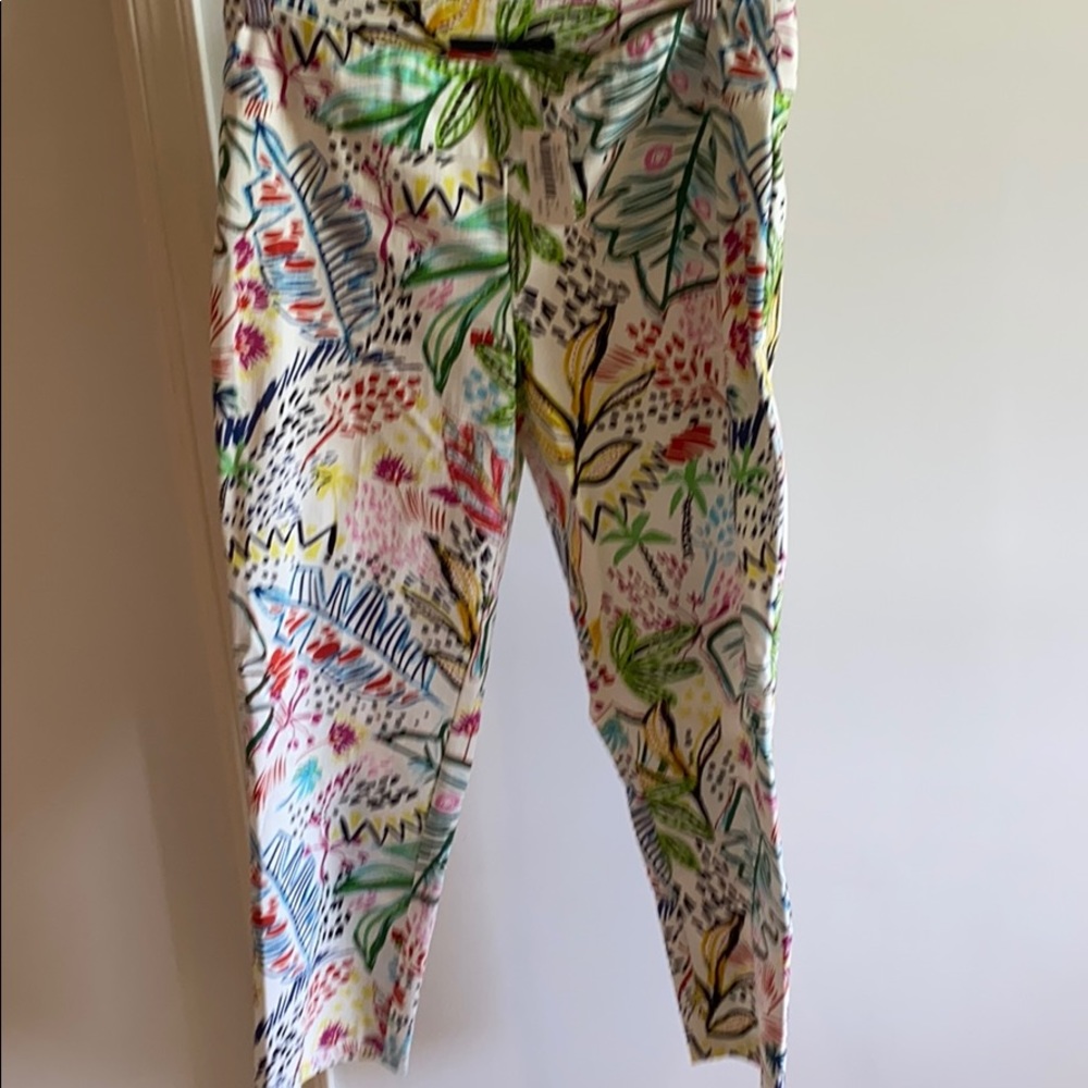 Floral nwot womens pants